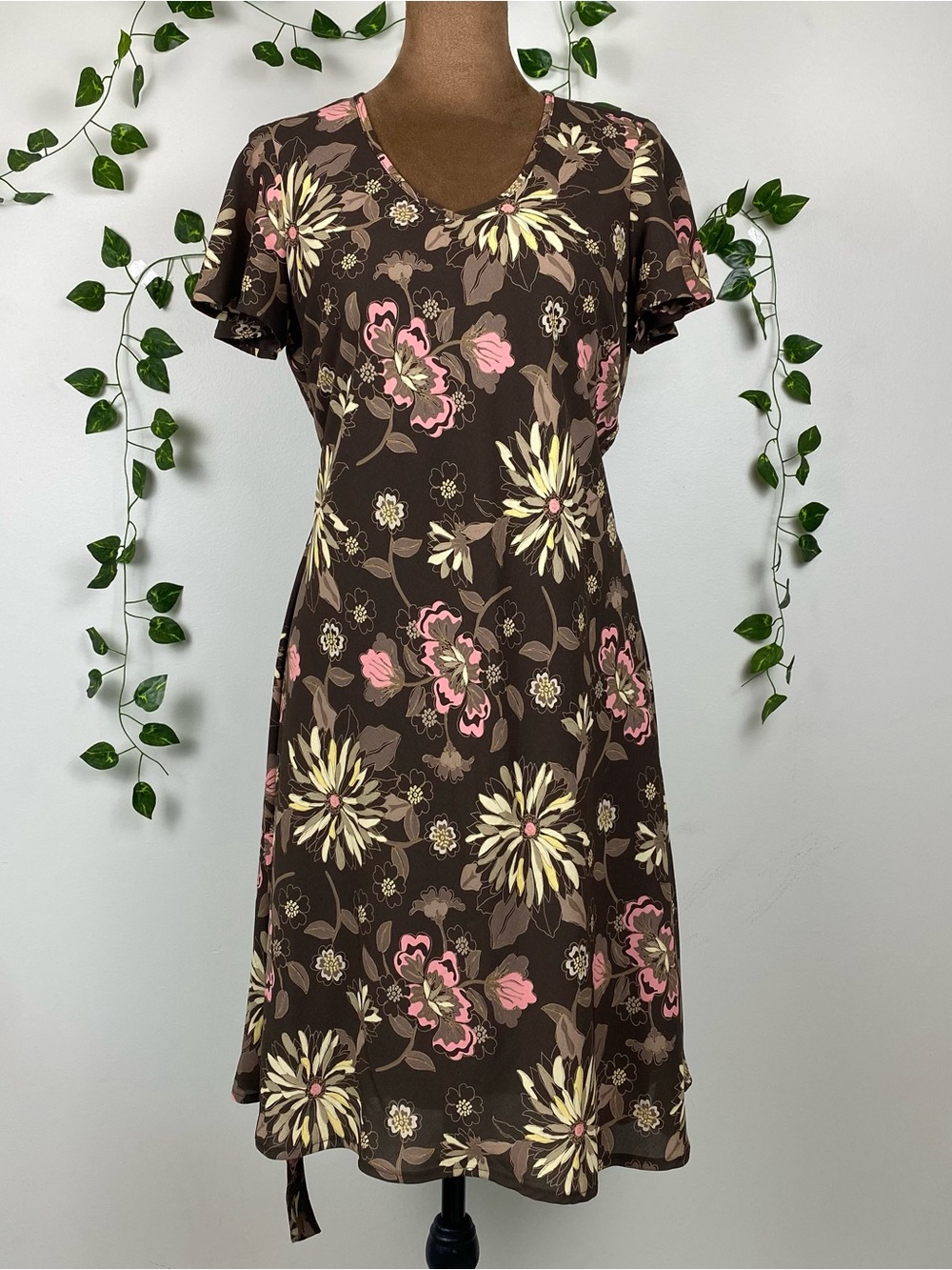 Y2k brown floral midi dress pink and butter yellow flowers 2010’s whimsy fairy